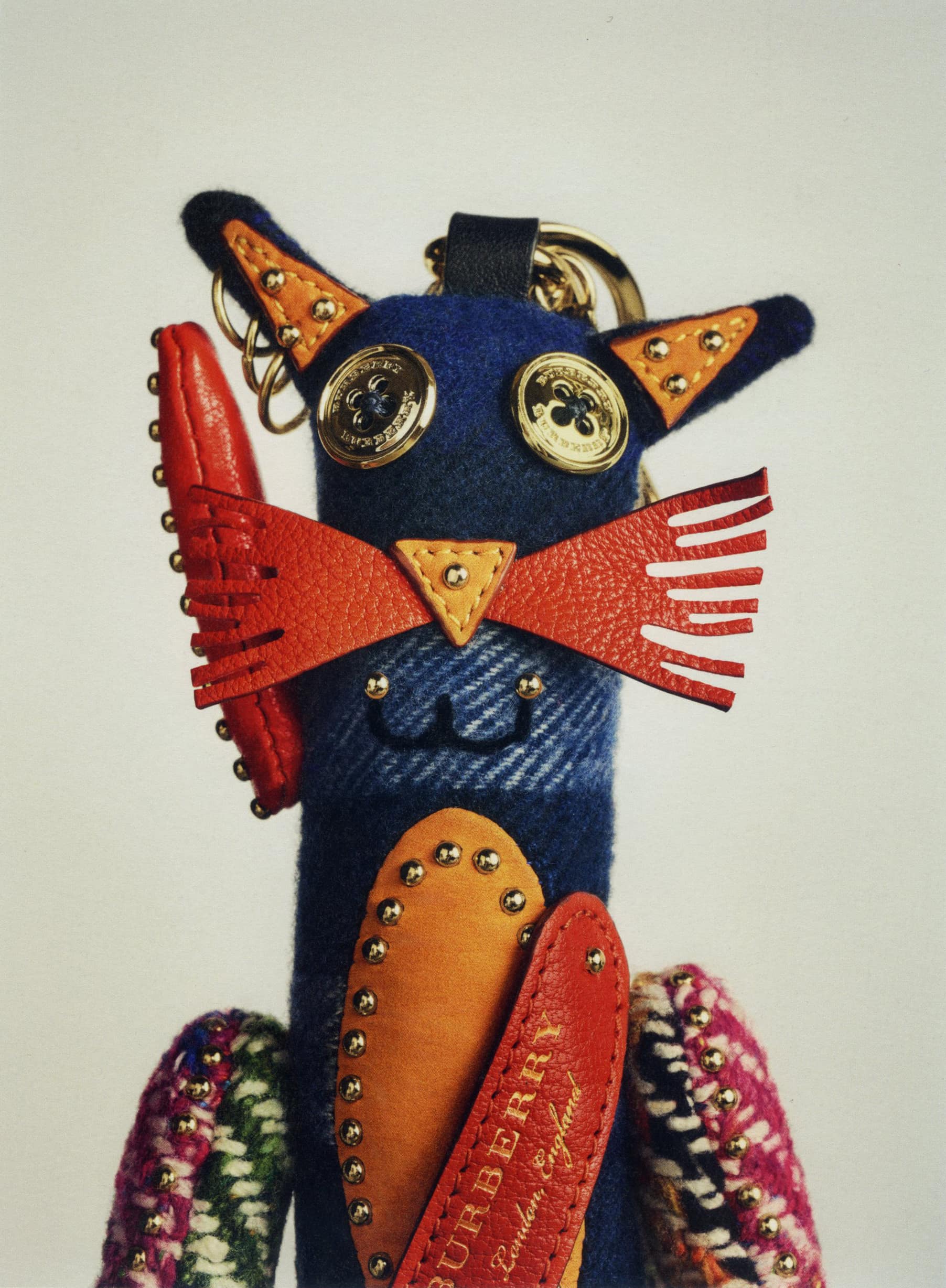 Ana Domínguez Studio: Burberry The Book of Gifts (Fig. 18)