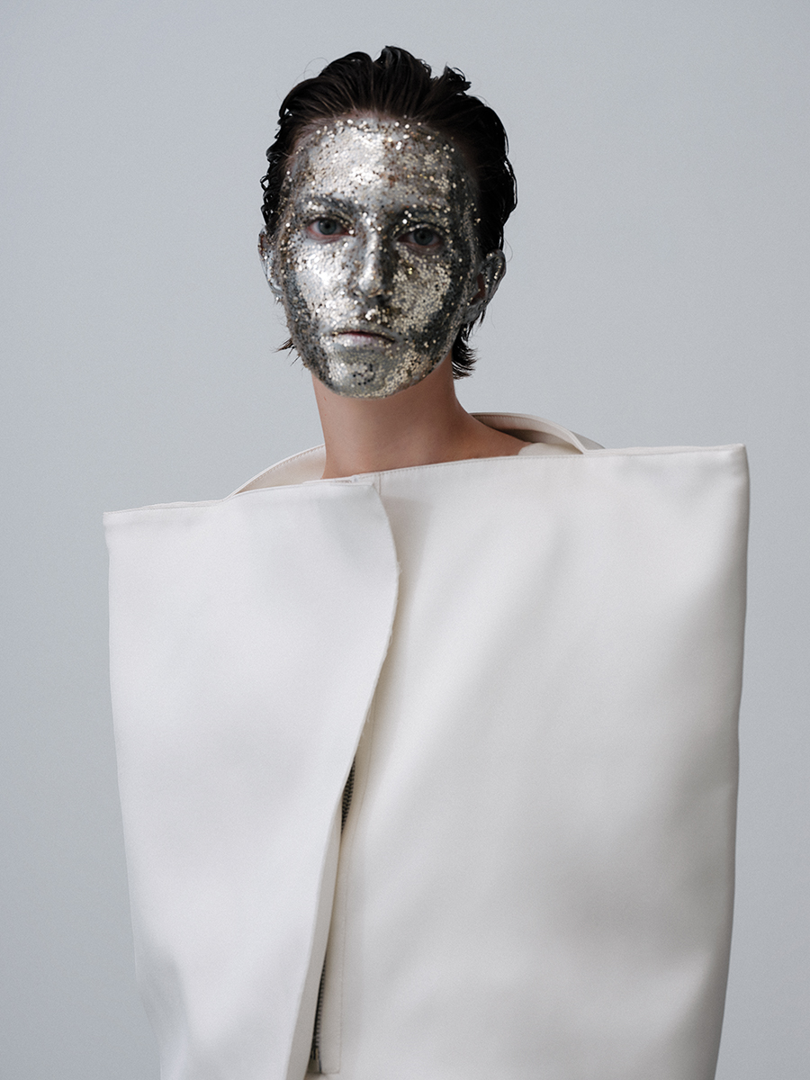 Ana Domínguez Studio: My body is my office x CAP (Fig. 11)