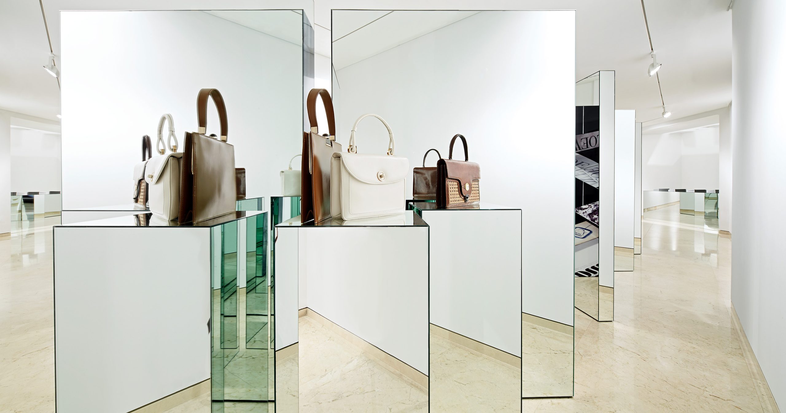 Ana Domínguez Studio: Fragments of a story 168 years of Loewe (Fig. 9)